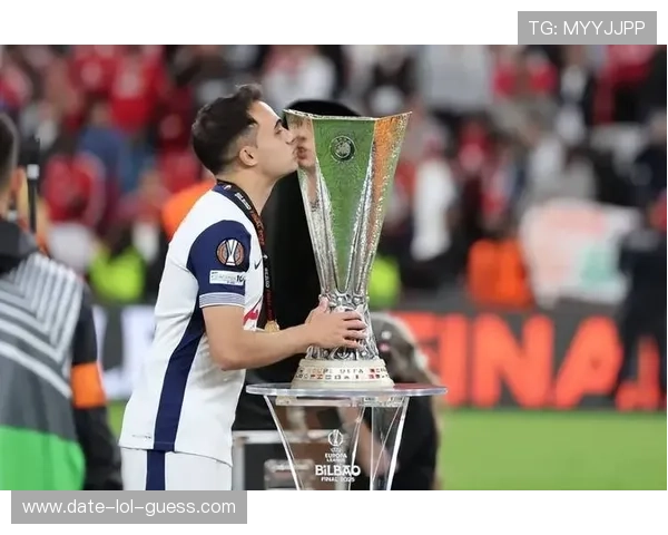 足球巨星场外囧态大集合爆笑瞬间曝光令人捧腹不止